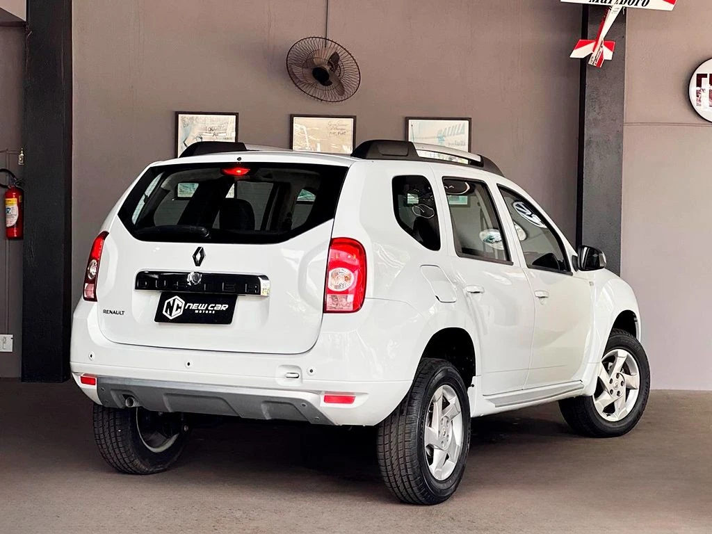 RENAULT DUSTER