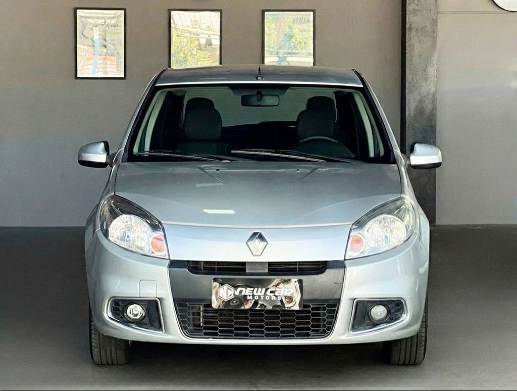 RENAULT SANDERO