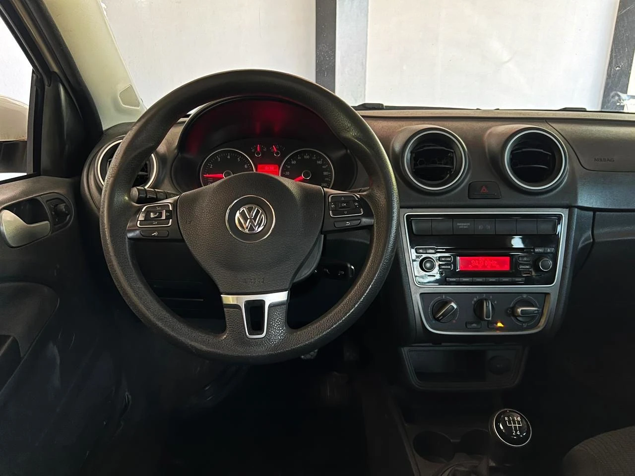 VOLKSWAGEN SAVEIRO