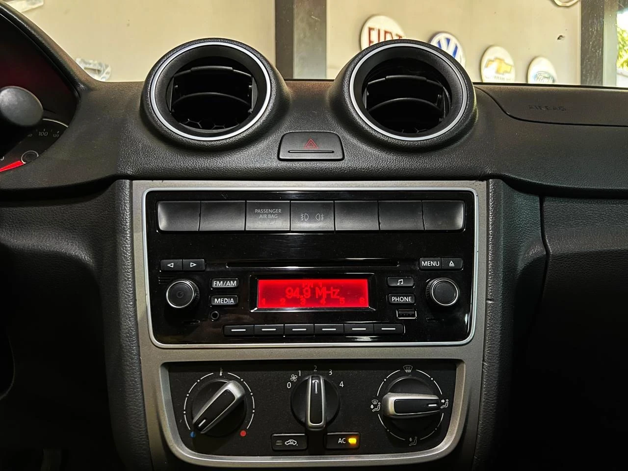 VOLKSWAGEN SAVEIRO