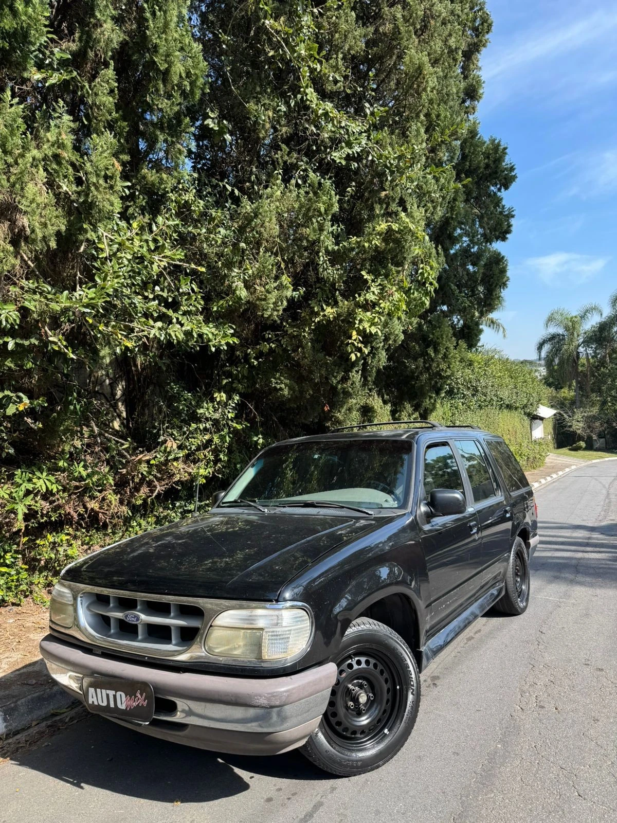 FORD EXPLORER