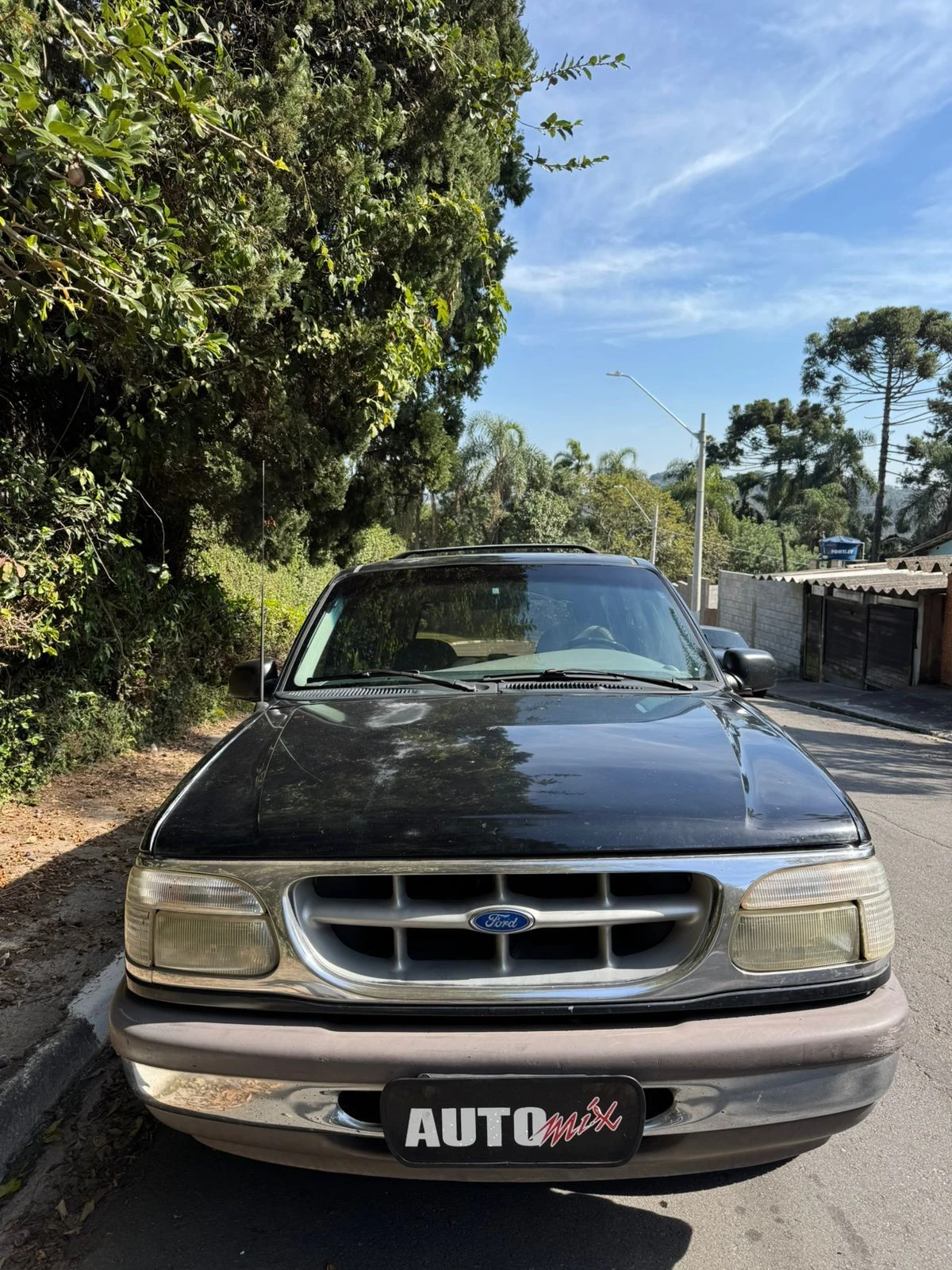 FORD EXPLORER