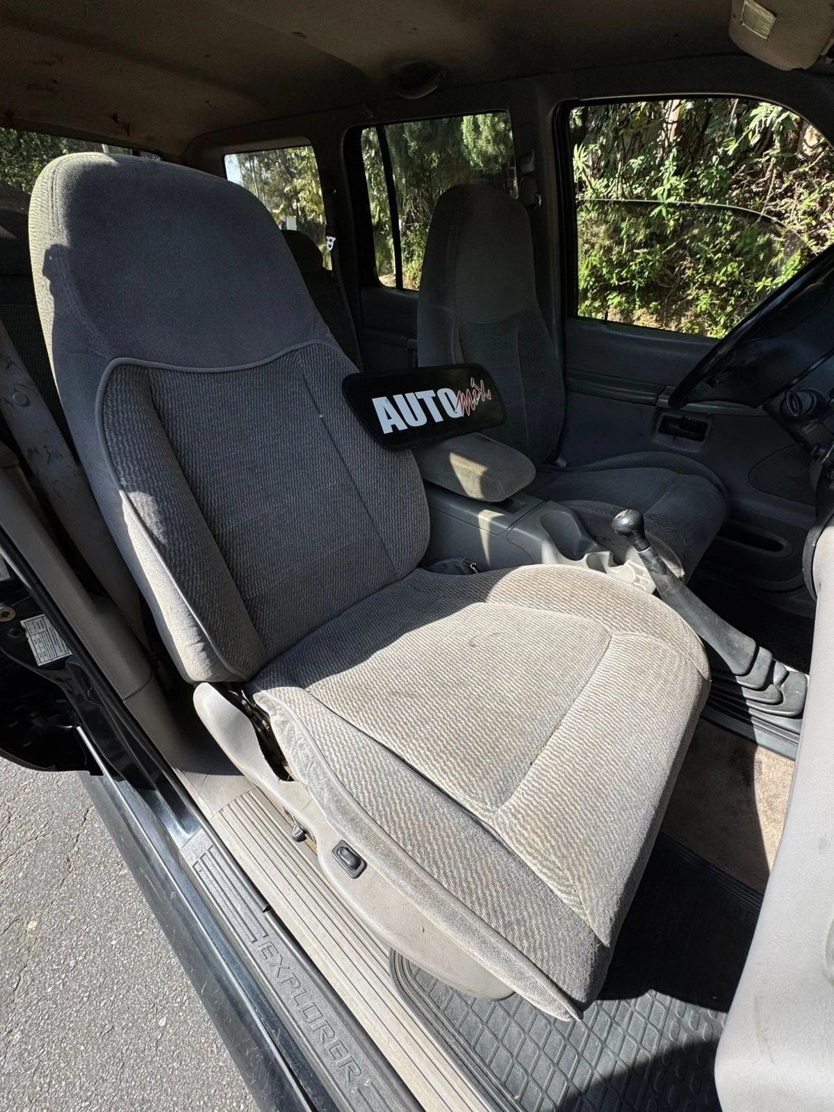 FORD EXPLORER