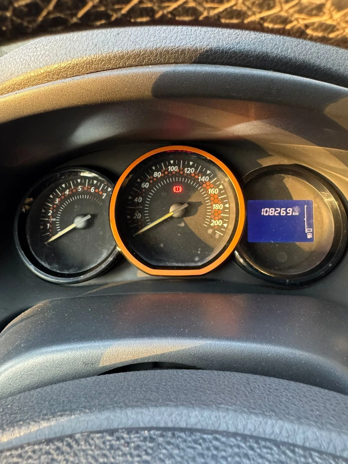 RENAULT SANDERO