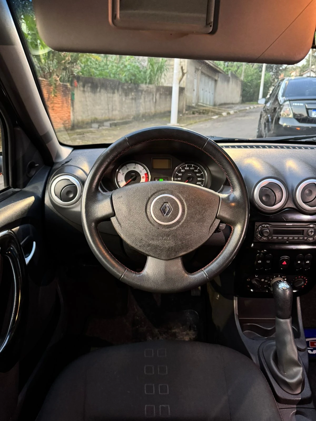 RENAULT SANDERO