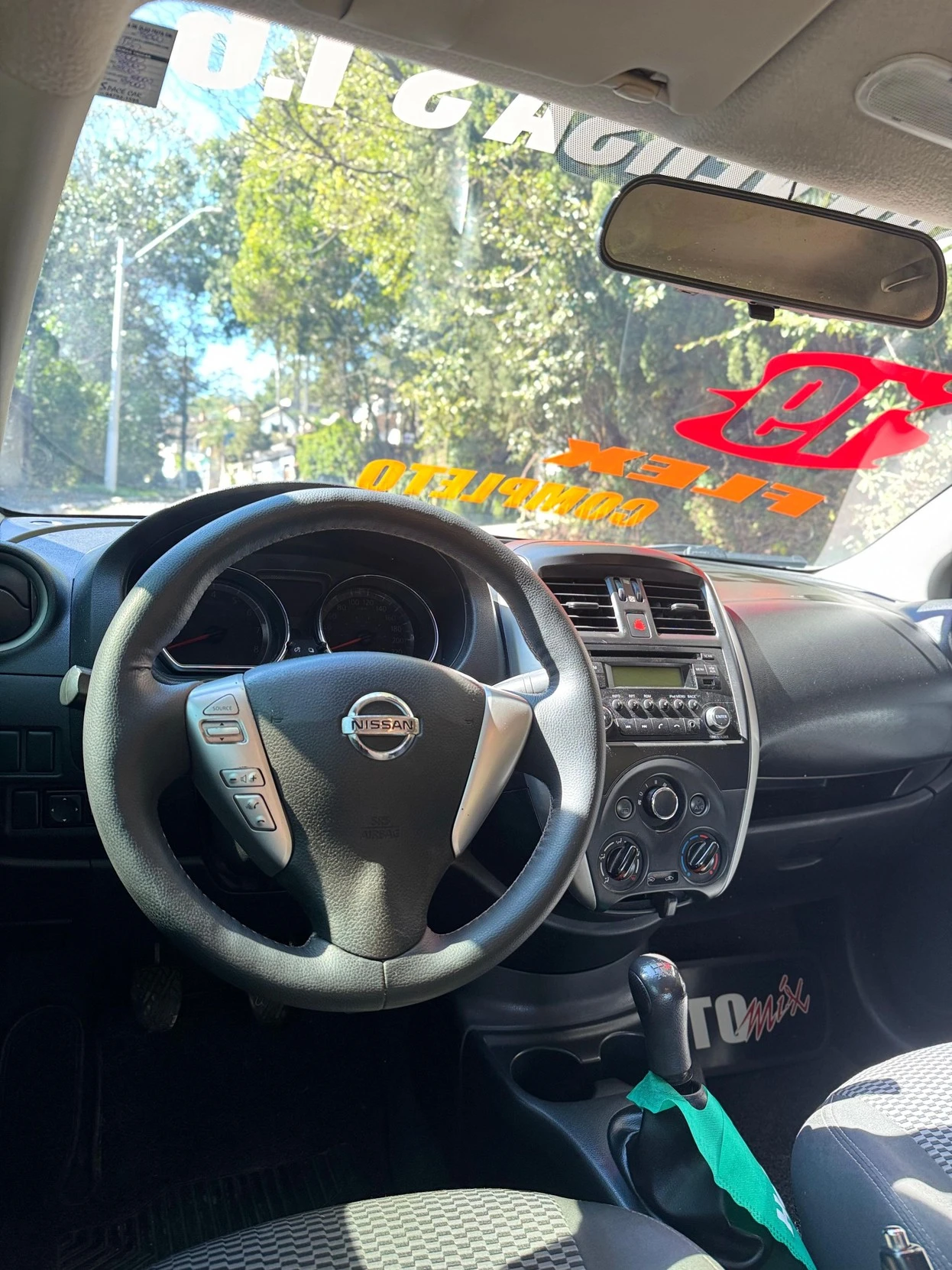 NISSAN VERSA
