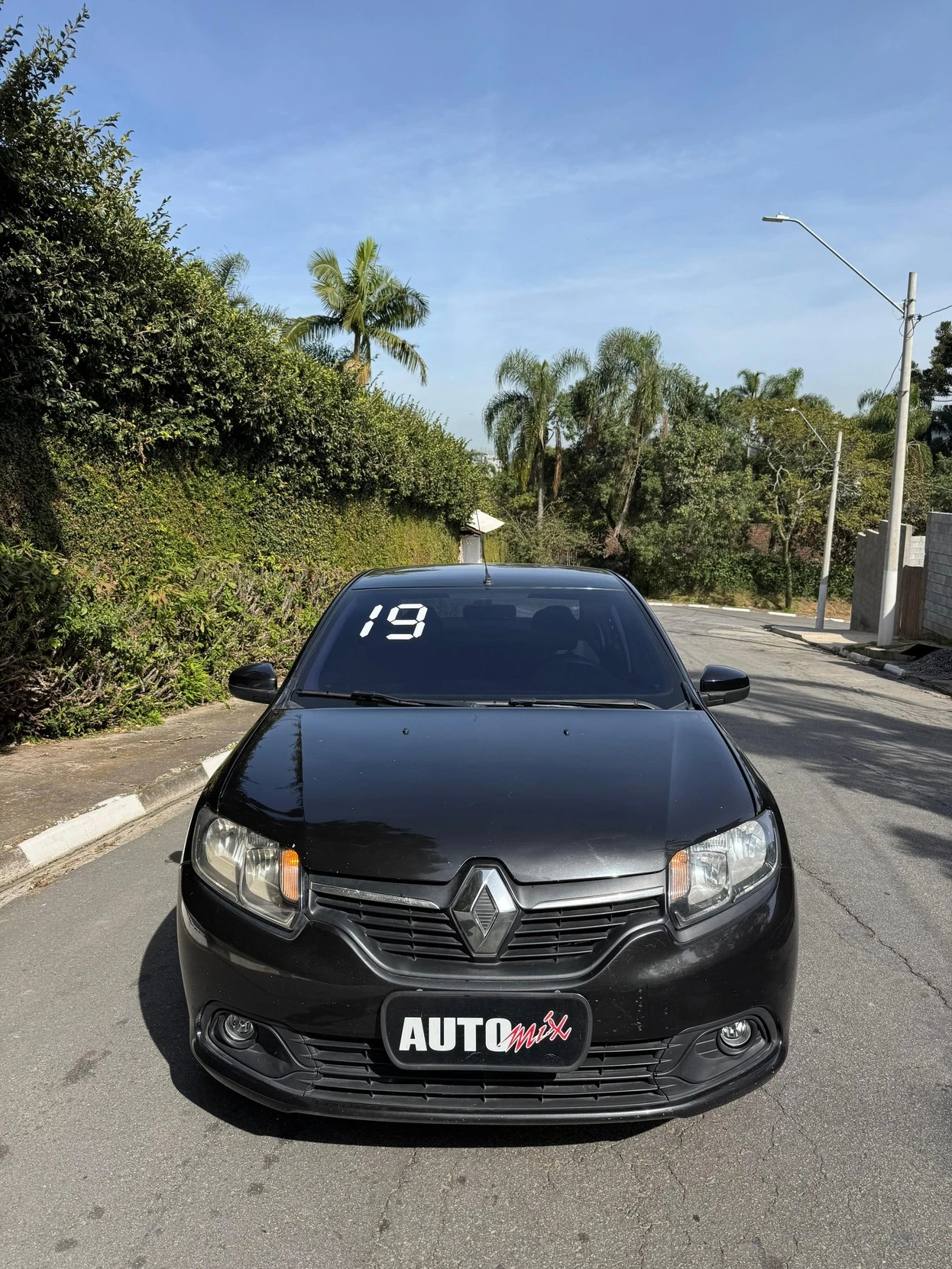 RENAULT LOGAN