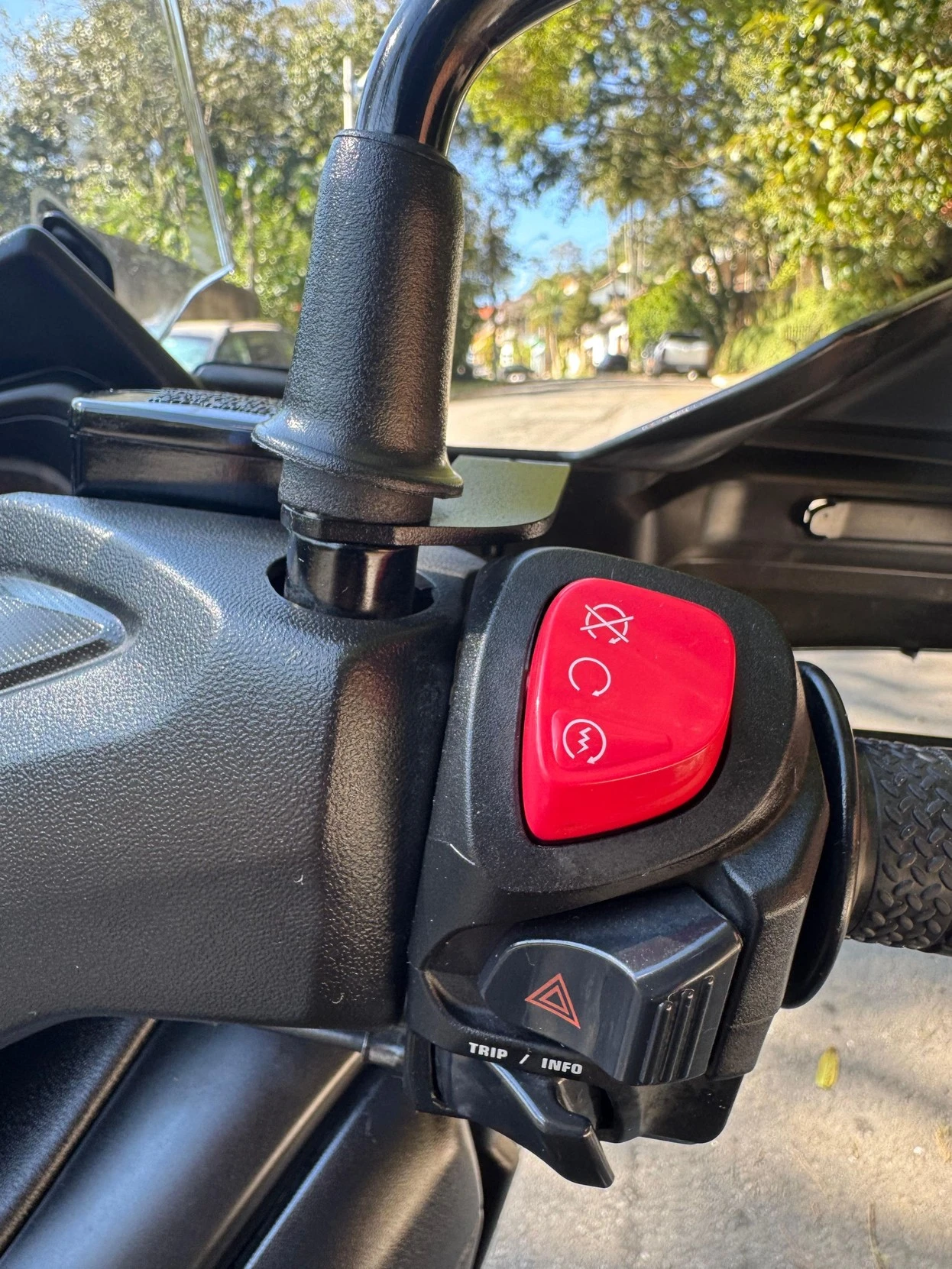 YAMAHA XMAX ABS