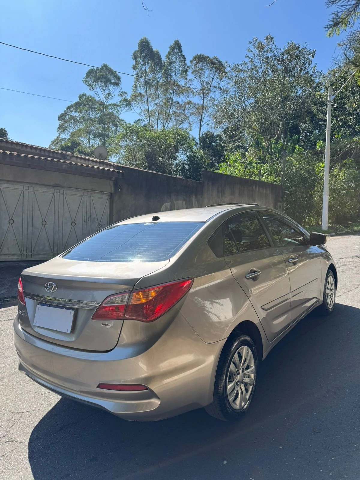 HYUNDAI HB20S