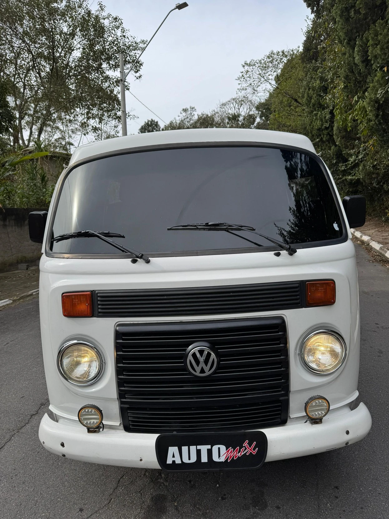 VOLKSWAGEN KOMBI