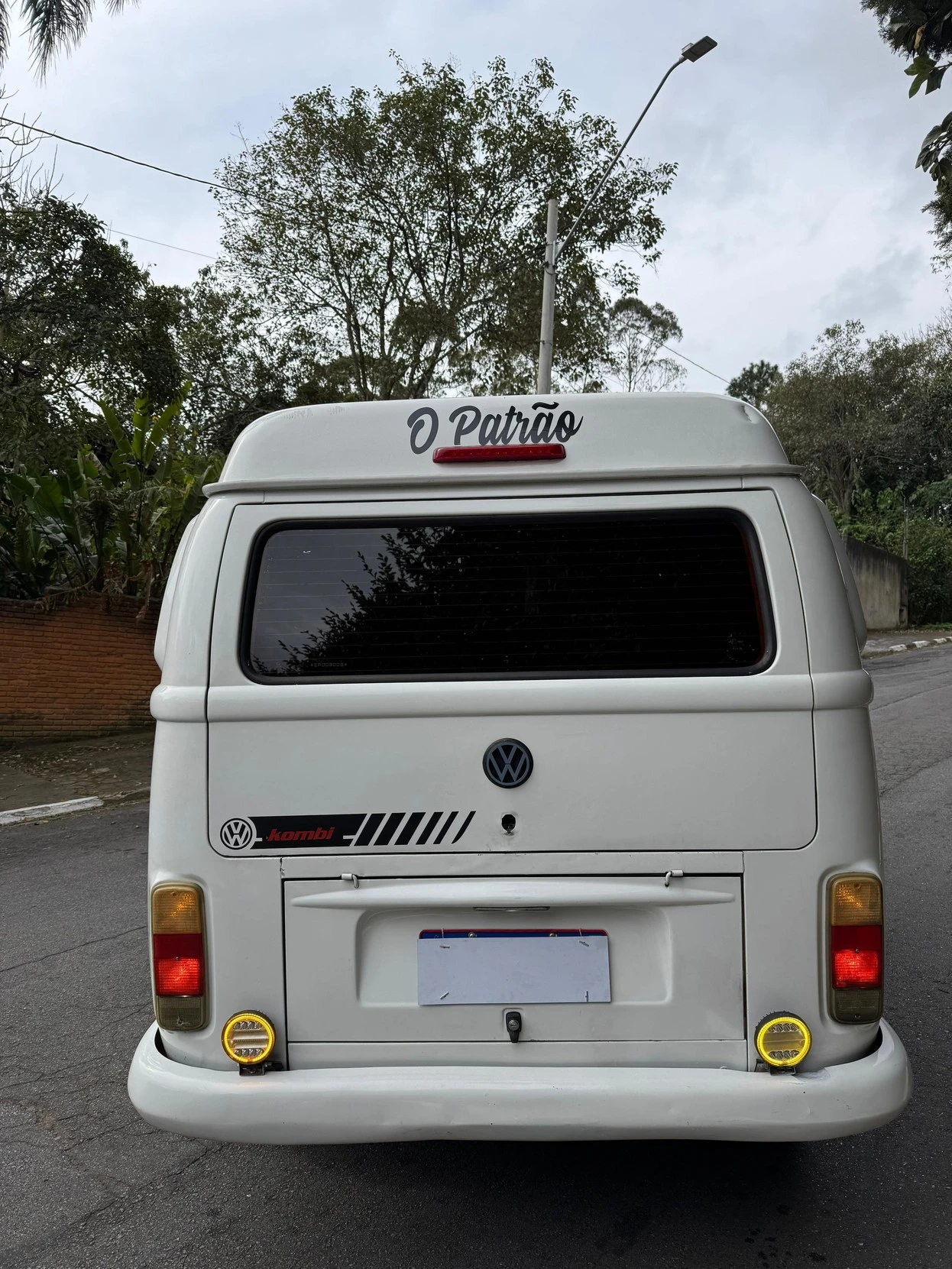 VOLKSWAGEN KOMBI