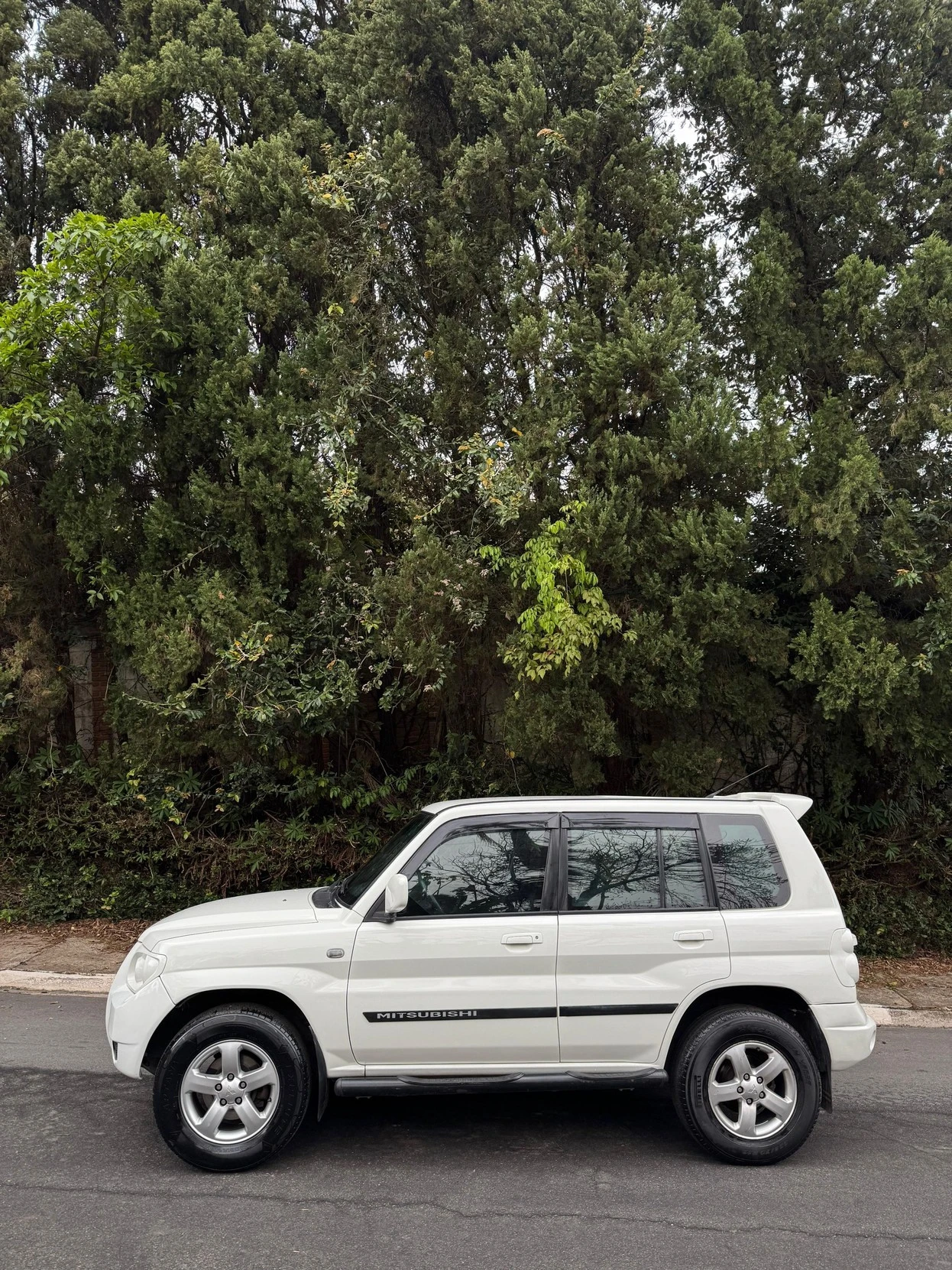 MITSUBISHI PAJERO TR4