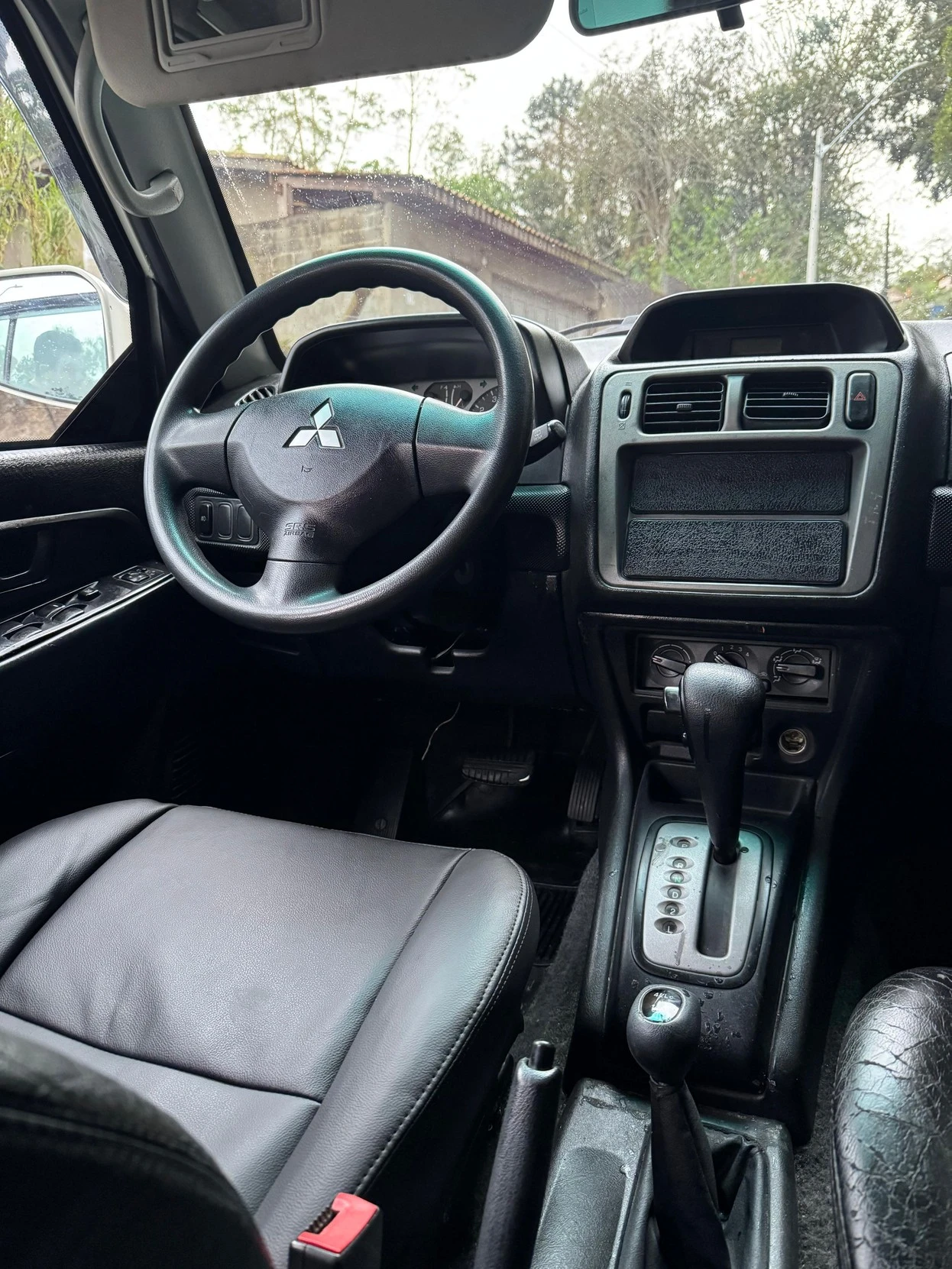MITSUBISHI PAJERO TR4