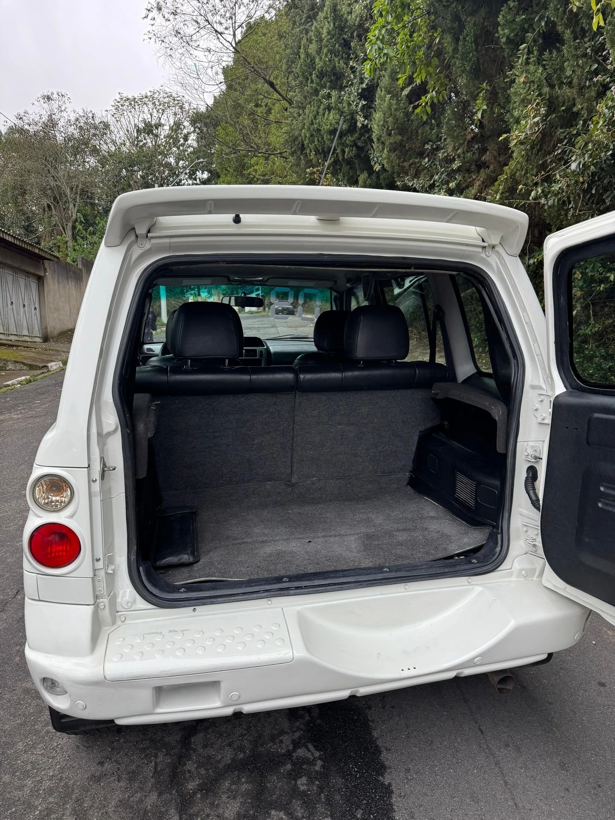MITSUBISHI PAJERO TR4