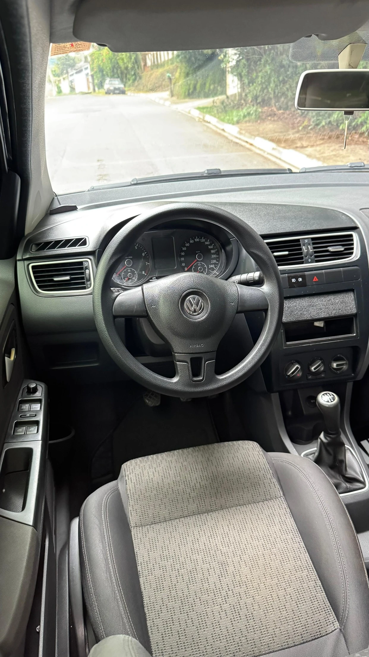 VOLKSWAGEN FOX
