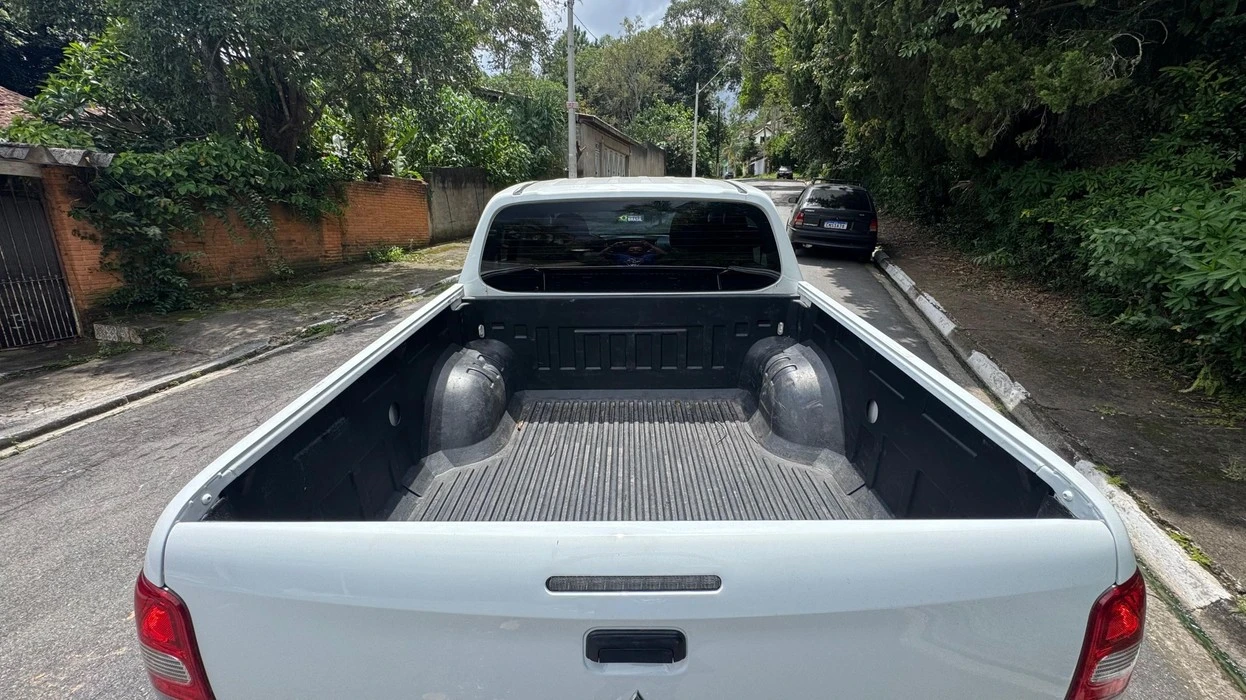 MITSUBISHI L200 TRITON