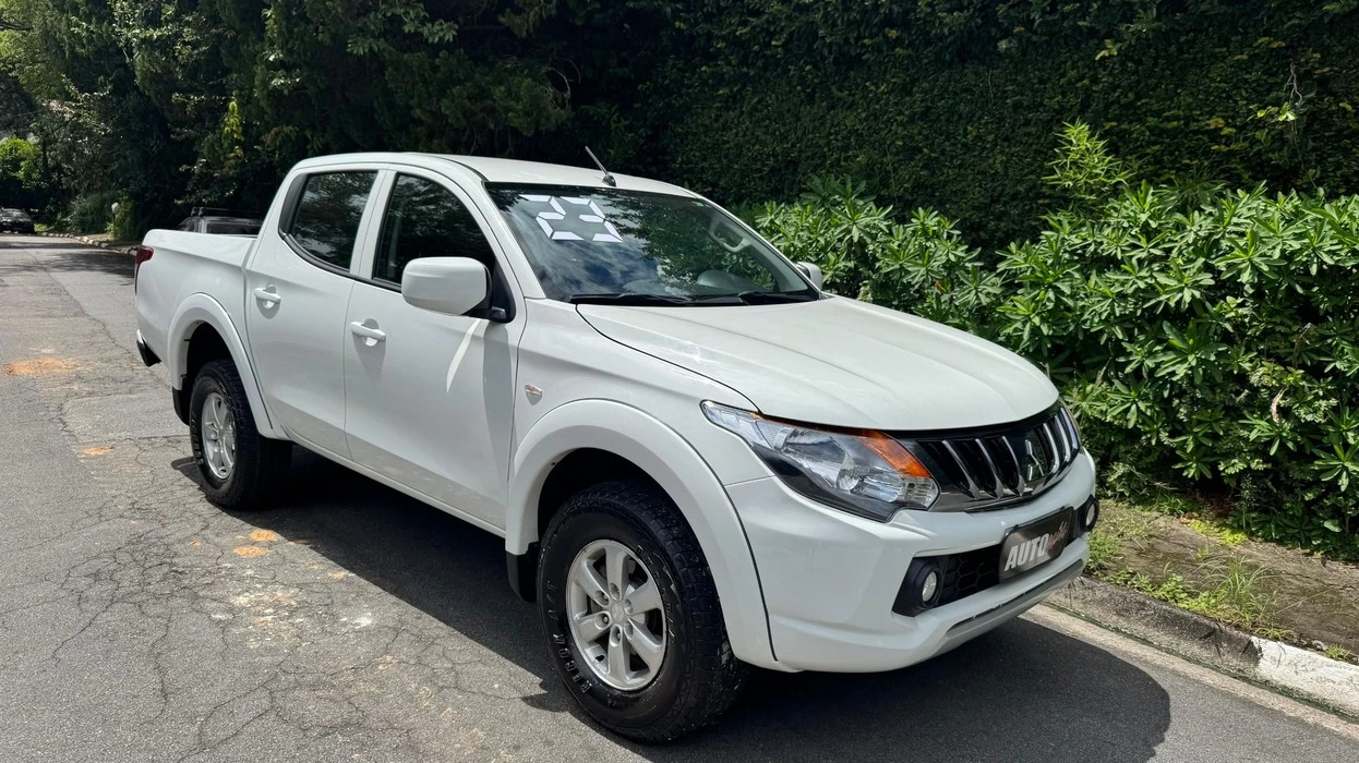 MITSUBISHI L200 TRITON