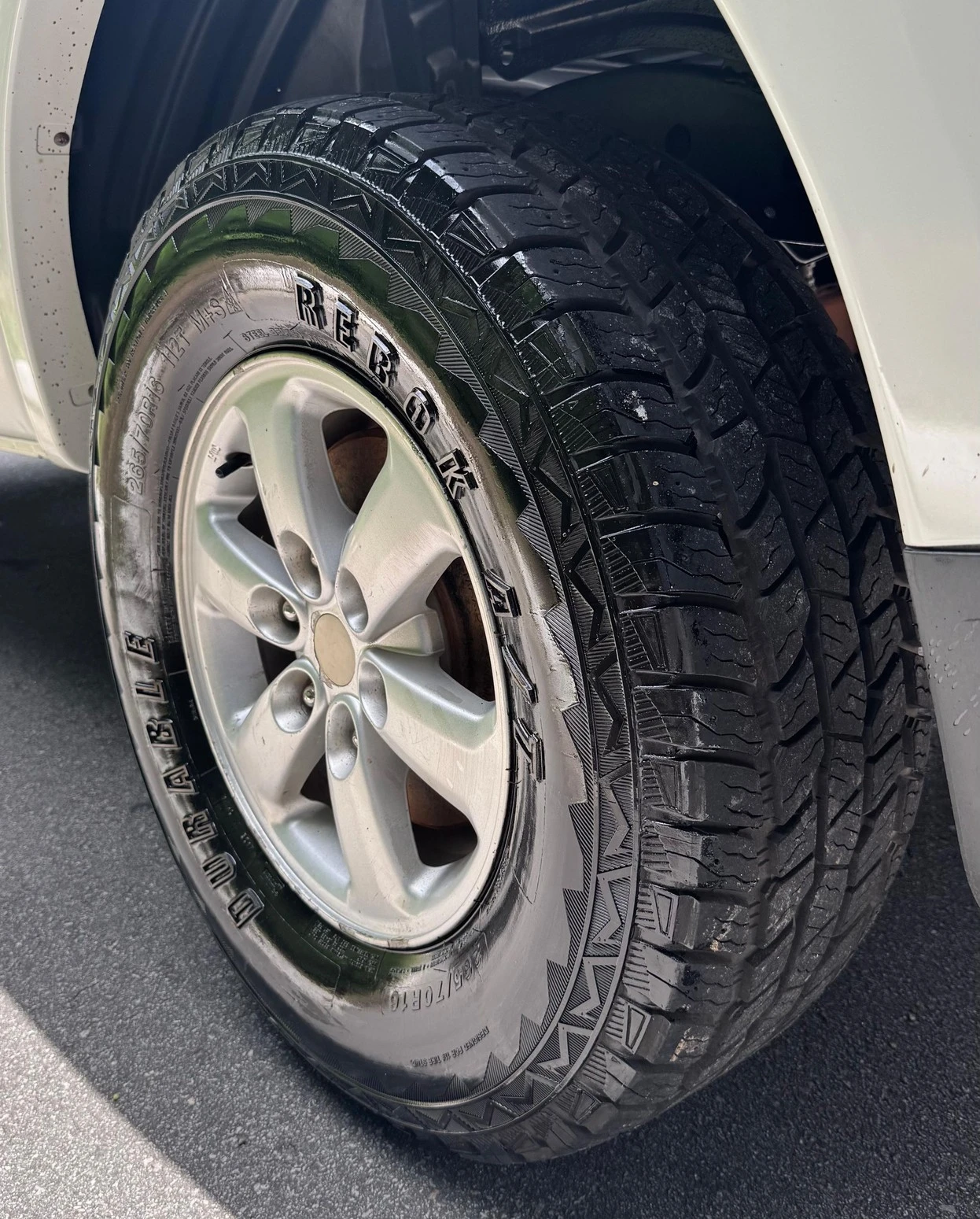 MITSUBISHI L200 TRITON