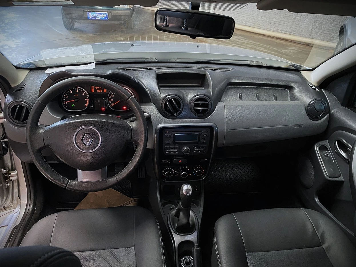 RENAULT DUSTER