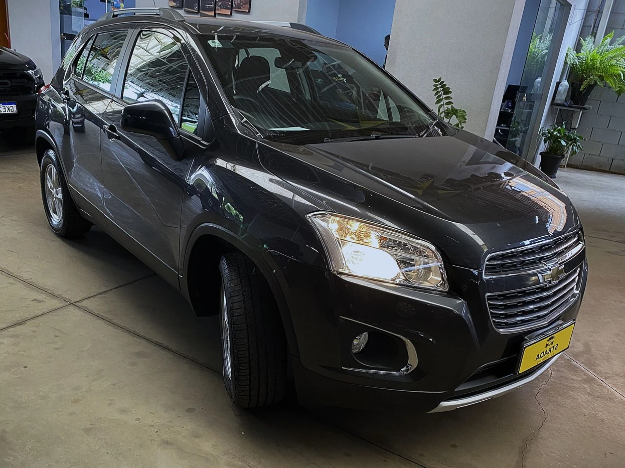 CHEVROLET TRACKER