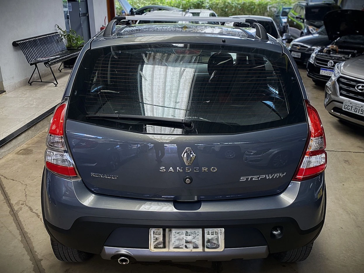 RENAULT SANDERO
