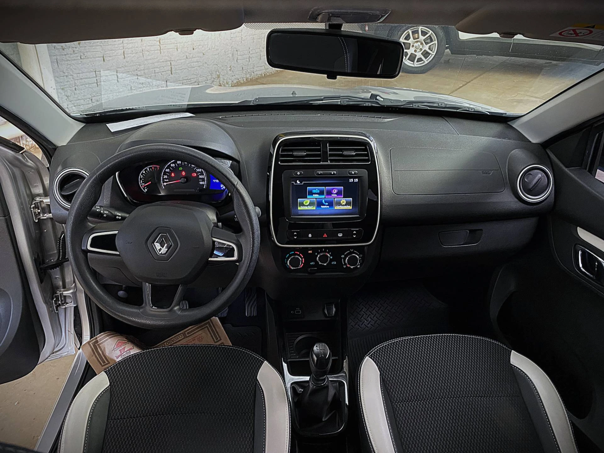 RENAULT KWID