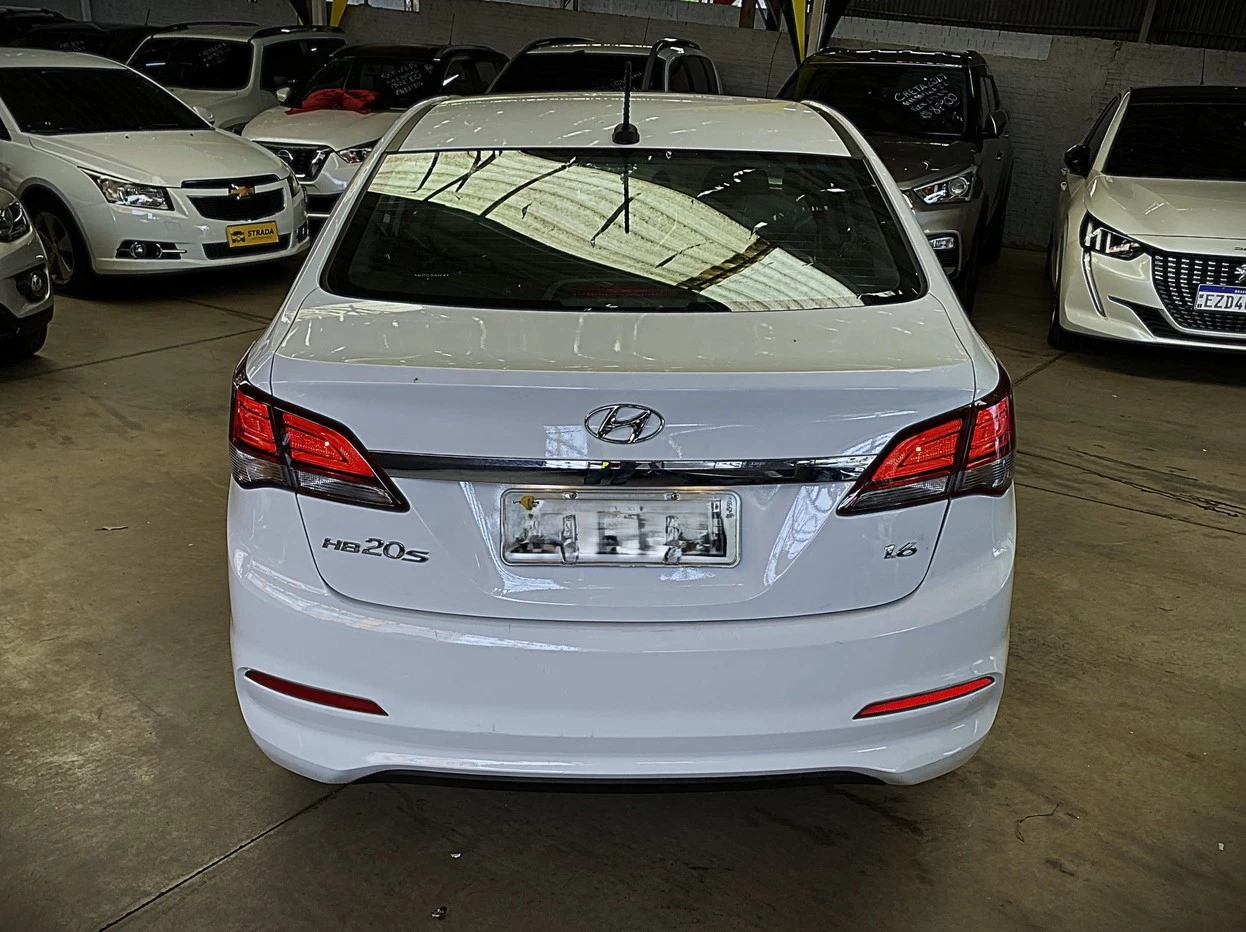 HYUNDAI HB20S