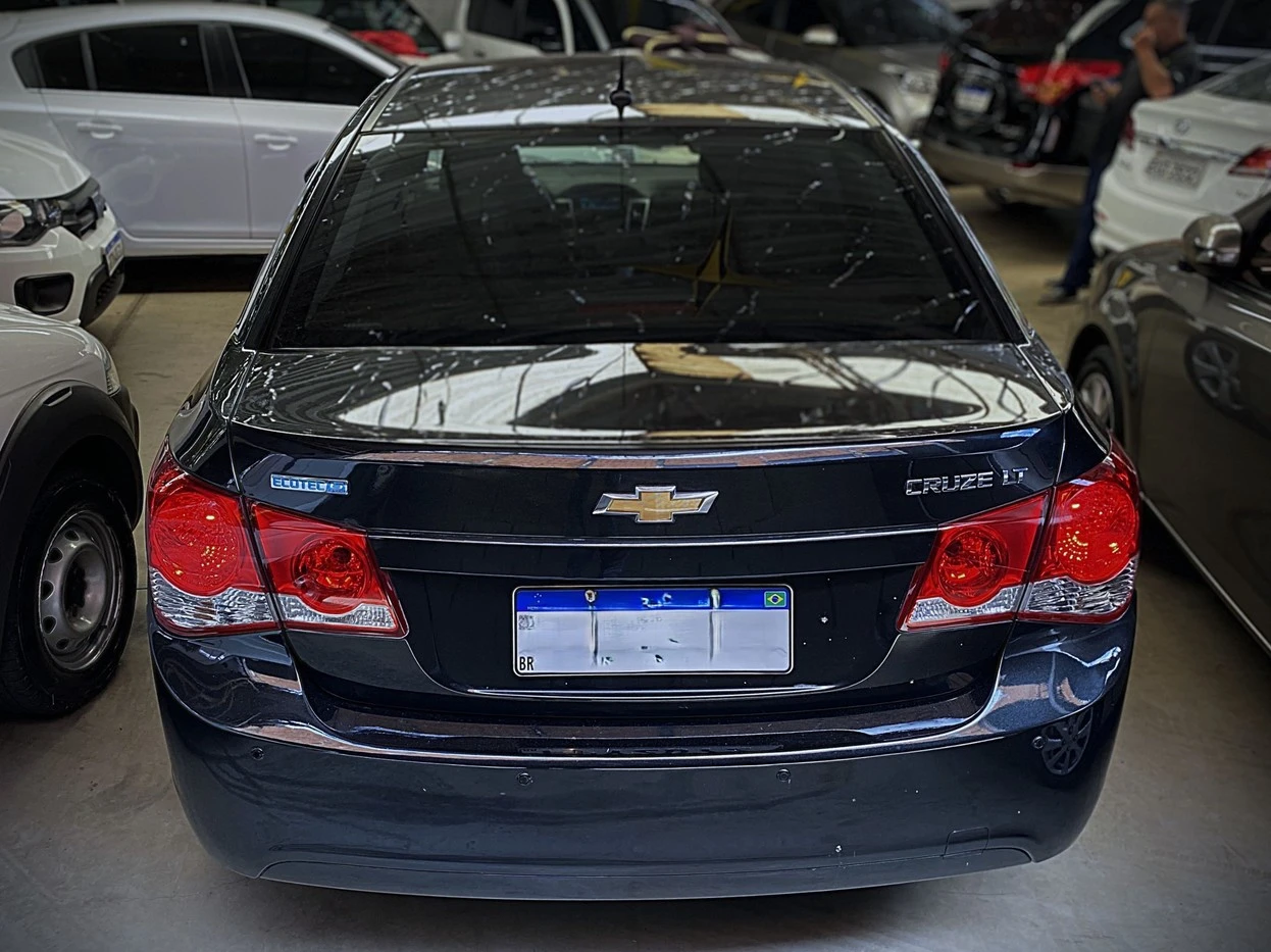 CHEVROLET CRUZE