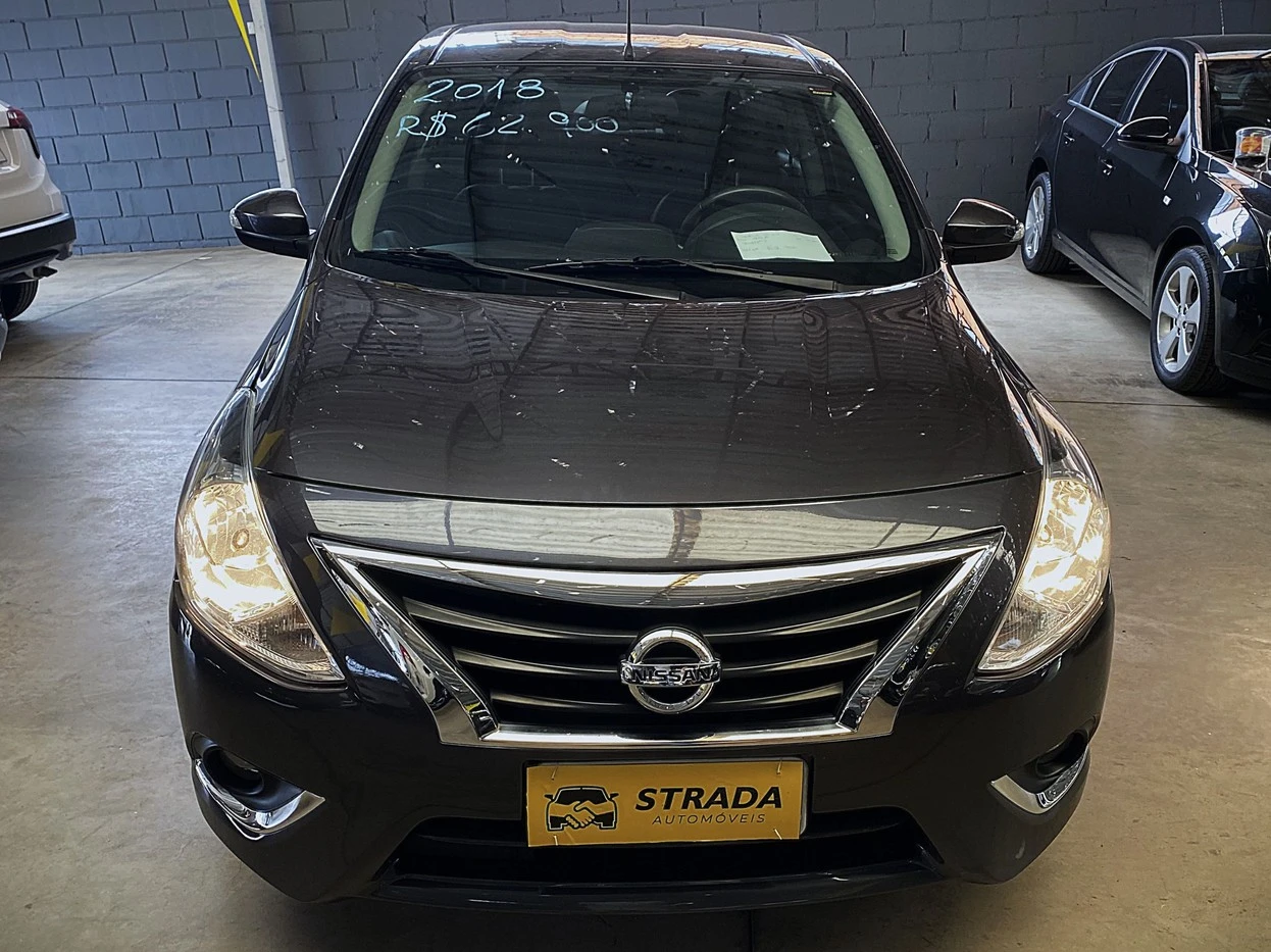 NISSAN VERSA
