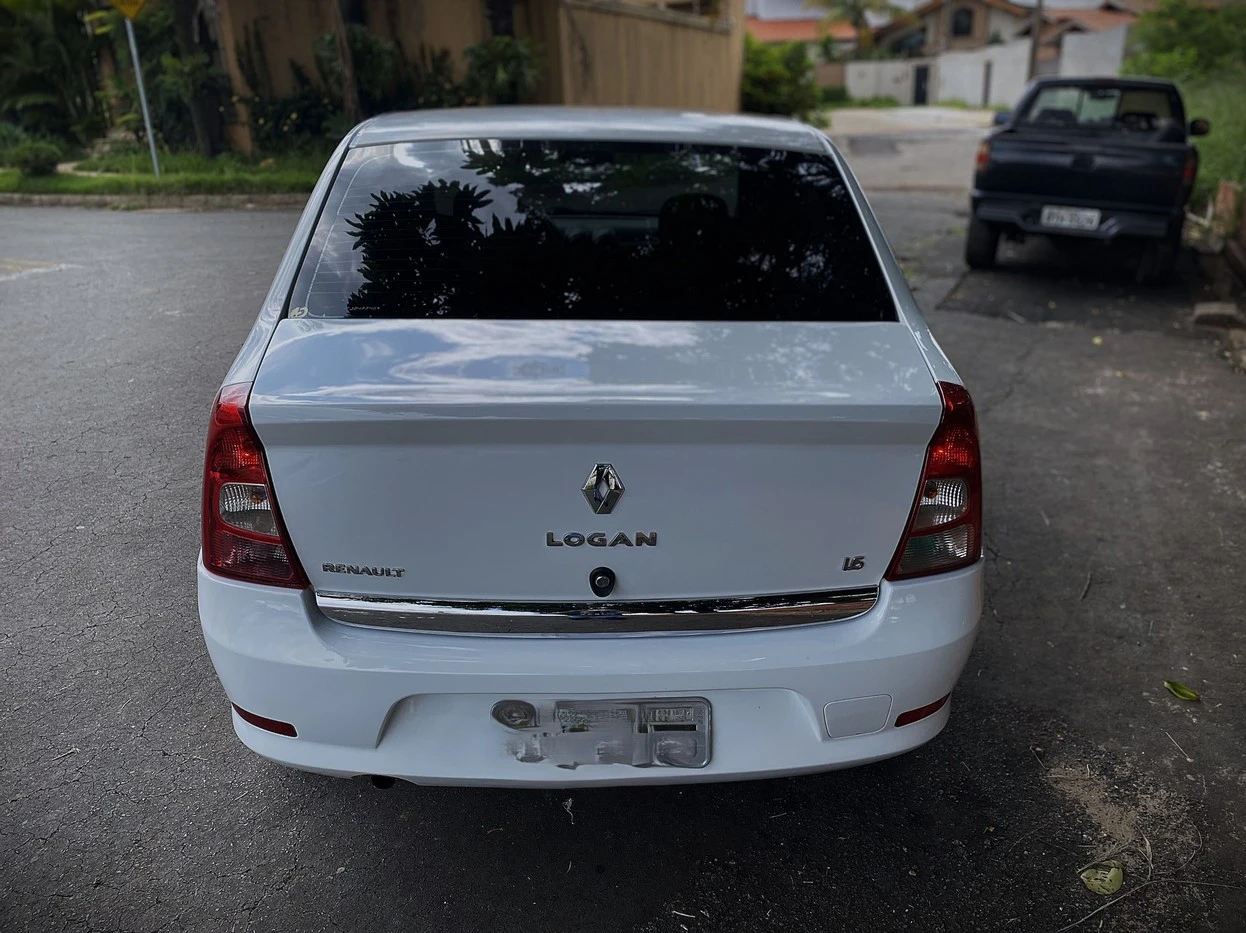 RENAULT LOGAN