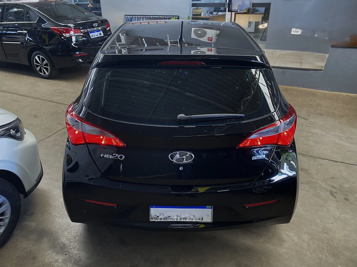 HYUNDAI HB20