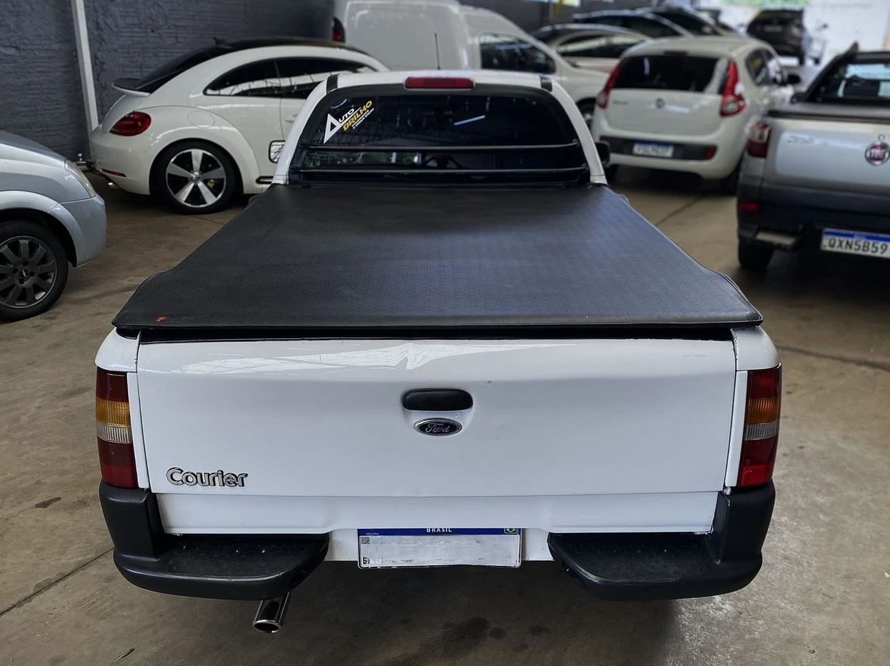 FORD COURIER
