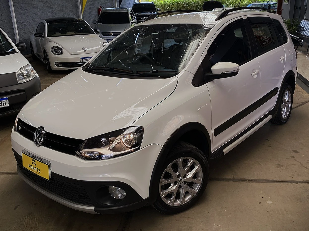 VOLKSWAGEN SPACE CROSS