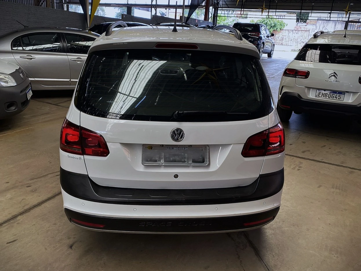 VOLKSWAGEN SPACE CROSS