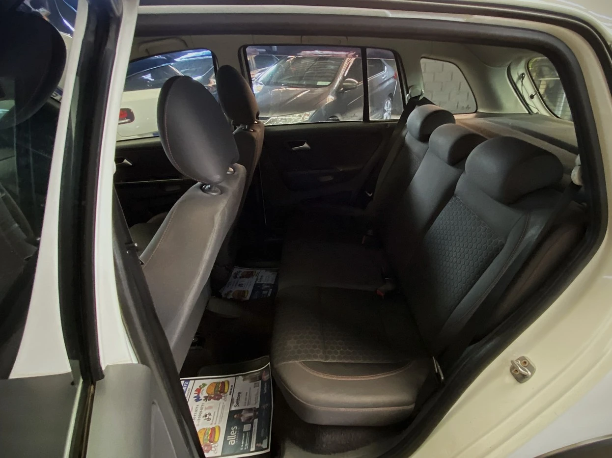 VOLKSWAGEN SPACE CROSS