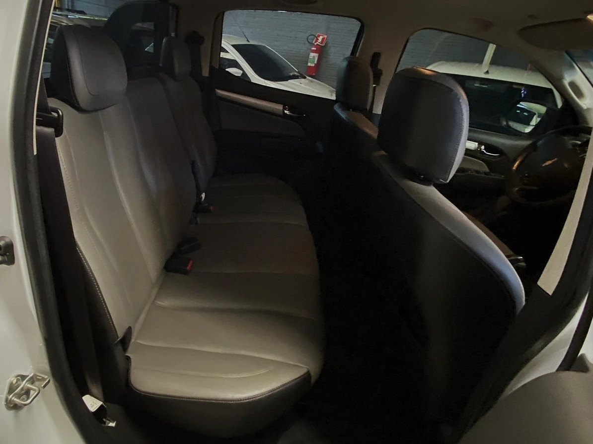 CHEVROLET S10