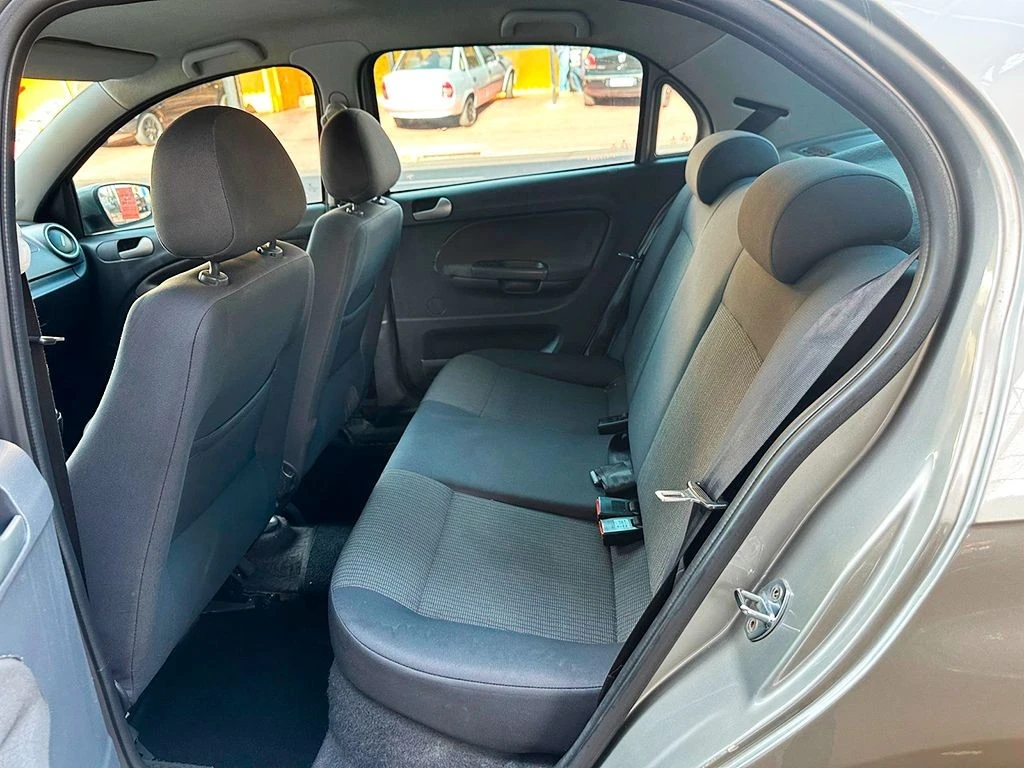 VOLKSWAGEN VOYAGE