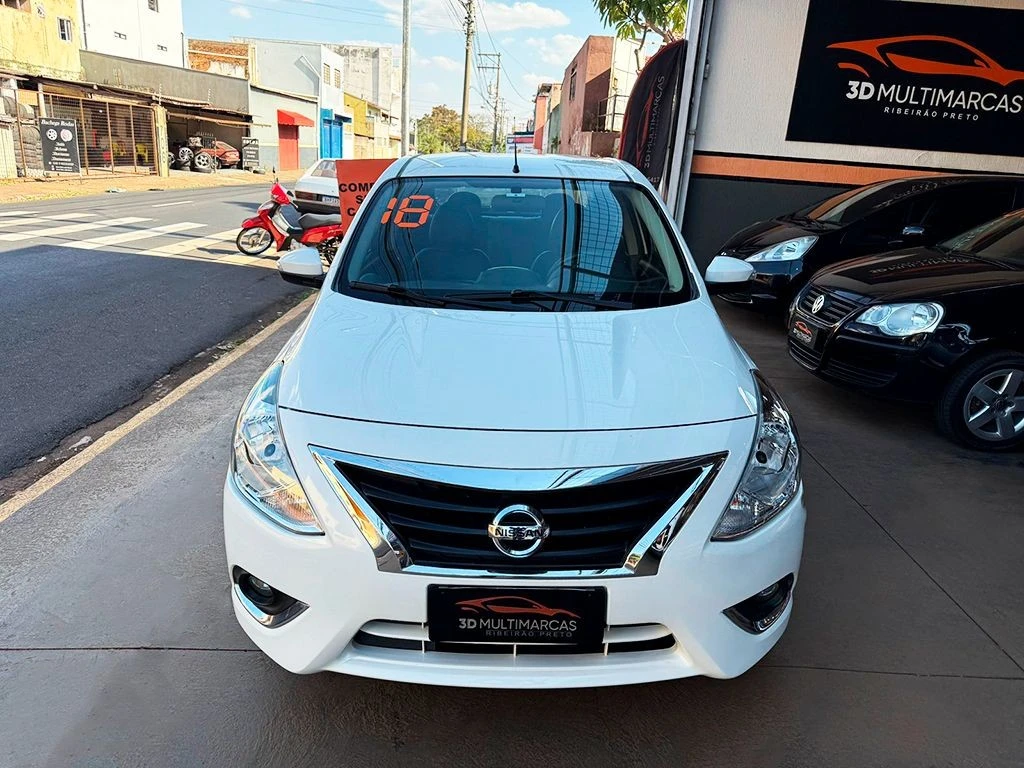NISSAN VERSA