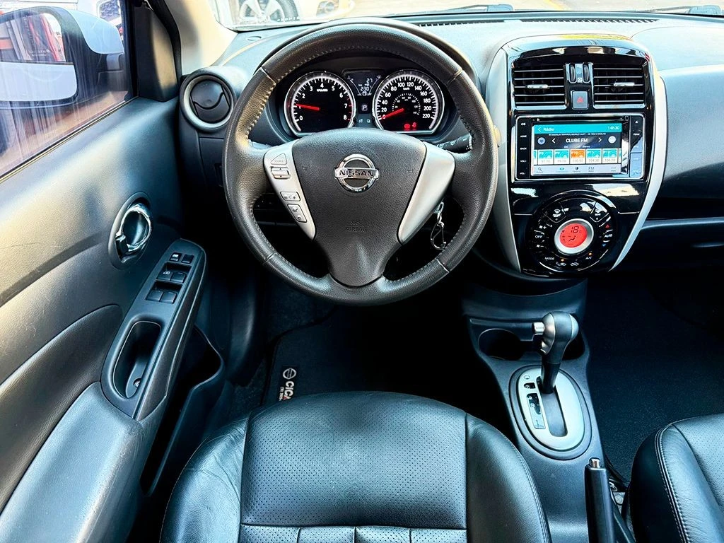 NISSAN VERSA