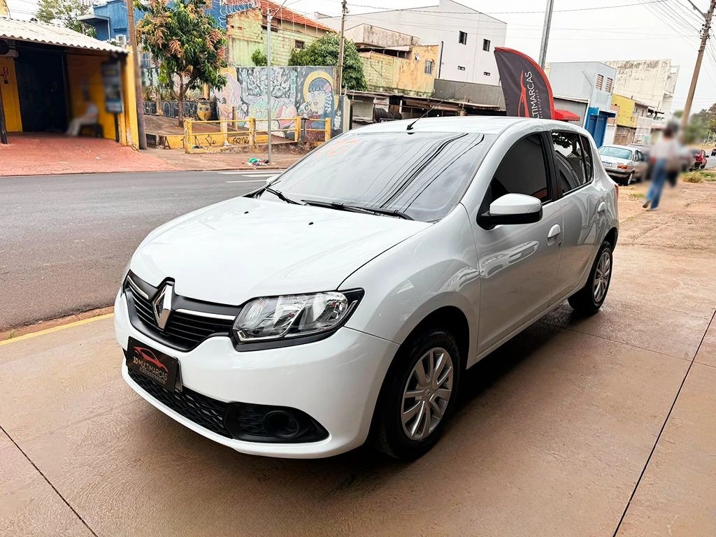 RENAULT SANDERO