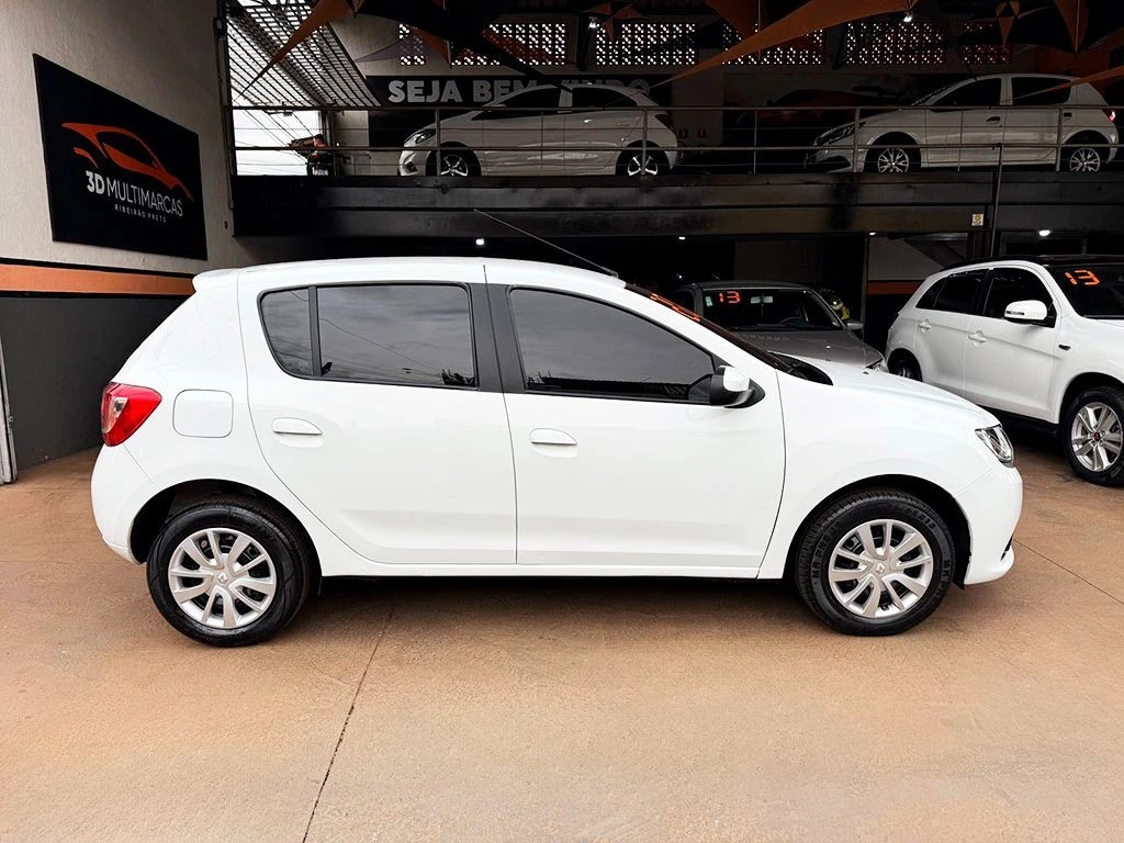 RENAULT SANDERO