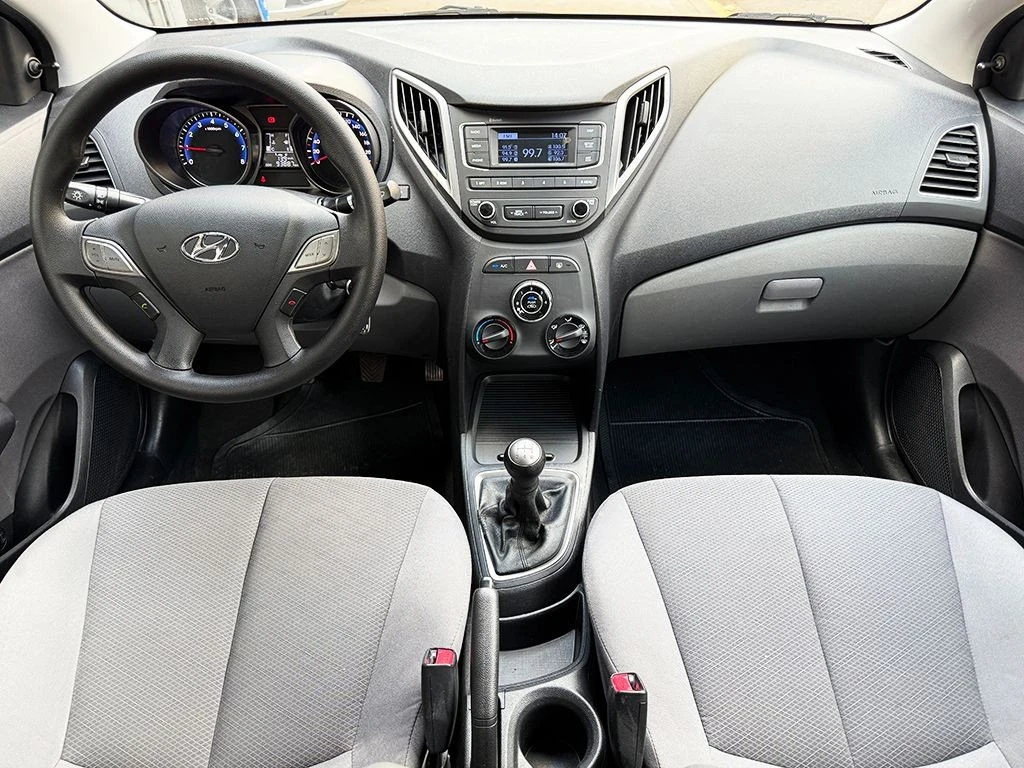 HYUNDAI HB20S