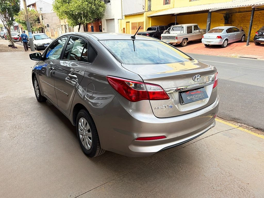 HYUNDAI HB20S
