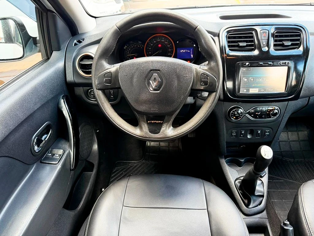 RENAULT SANDERO