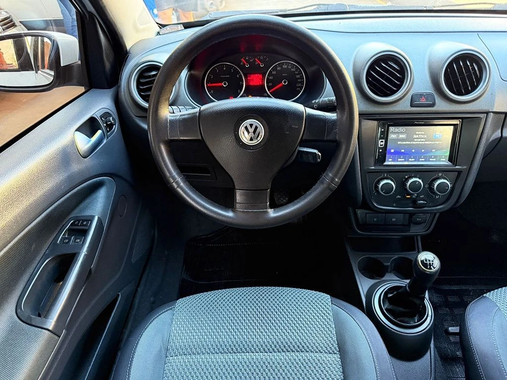 VOLKSWAGEN GOL