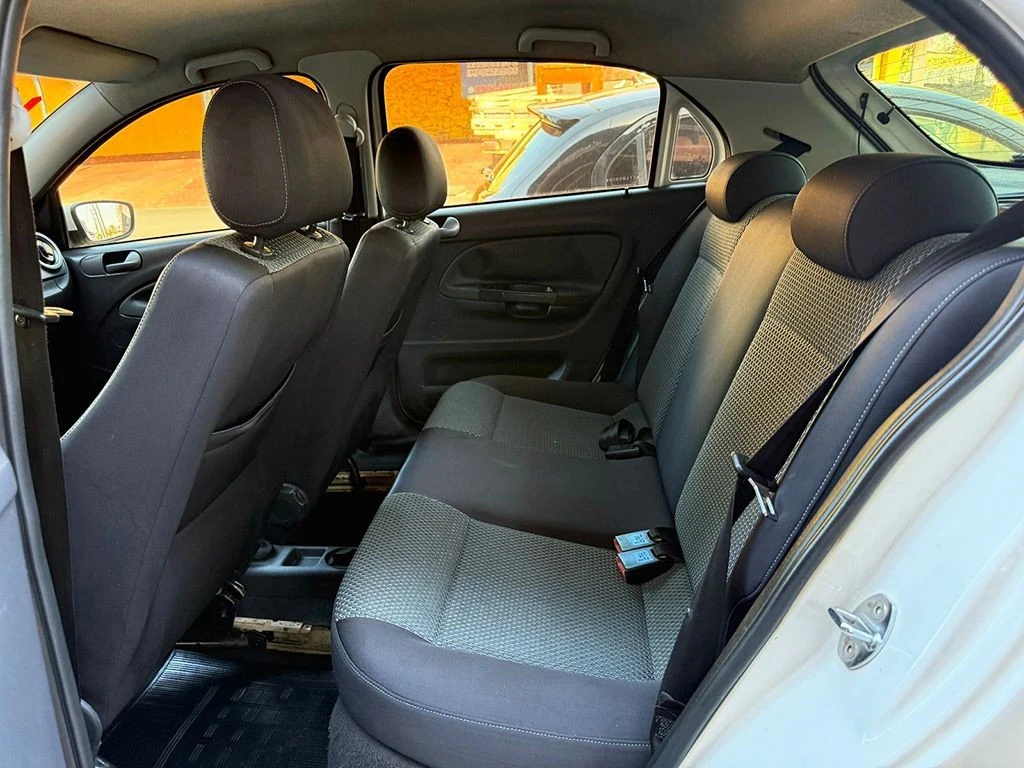 VOLKSWAGEN GOL
