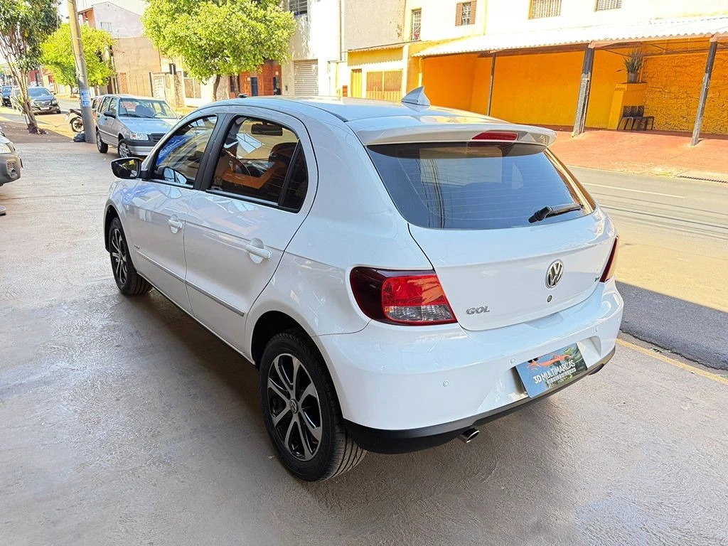 VOLKSWAGEN GOL