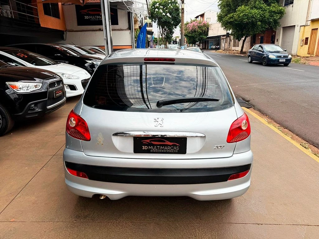 PEUGEOT 207