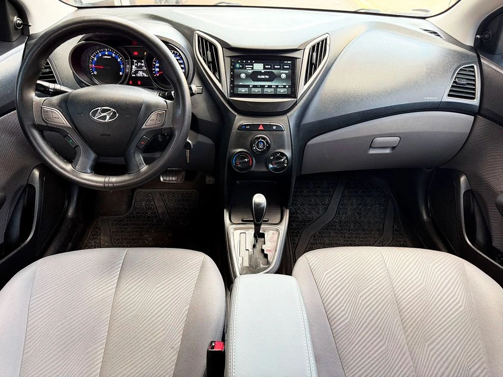 HYUNDAI HB20S