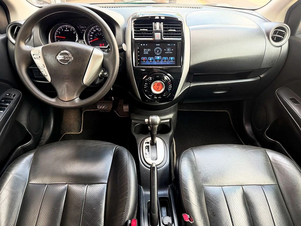 NISSAN VERSA